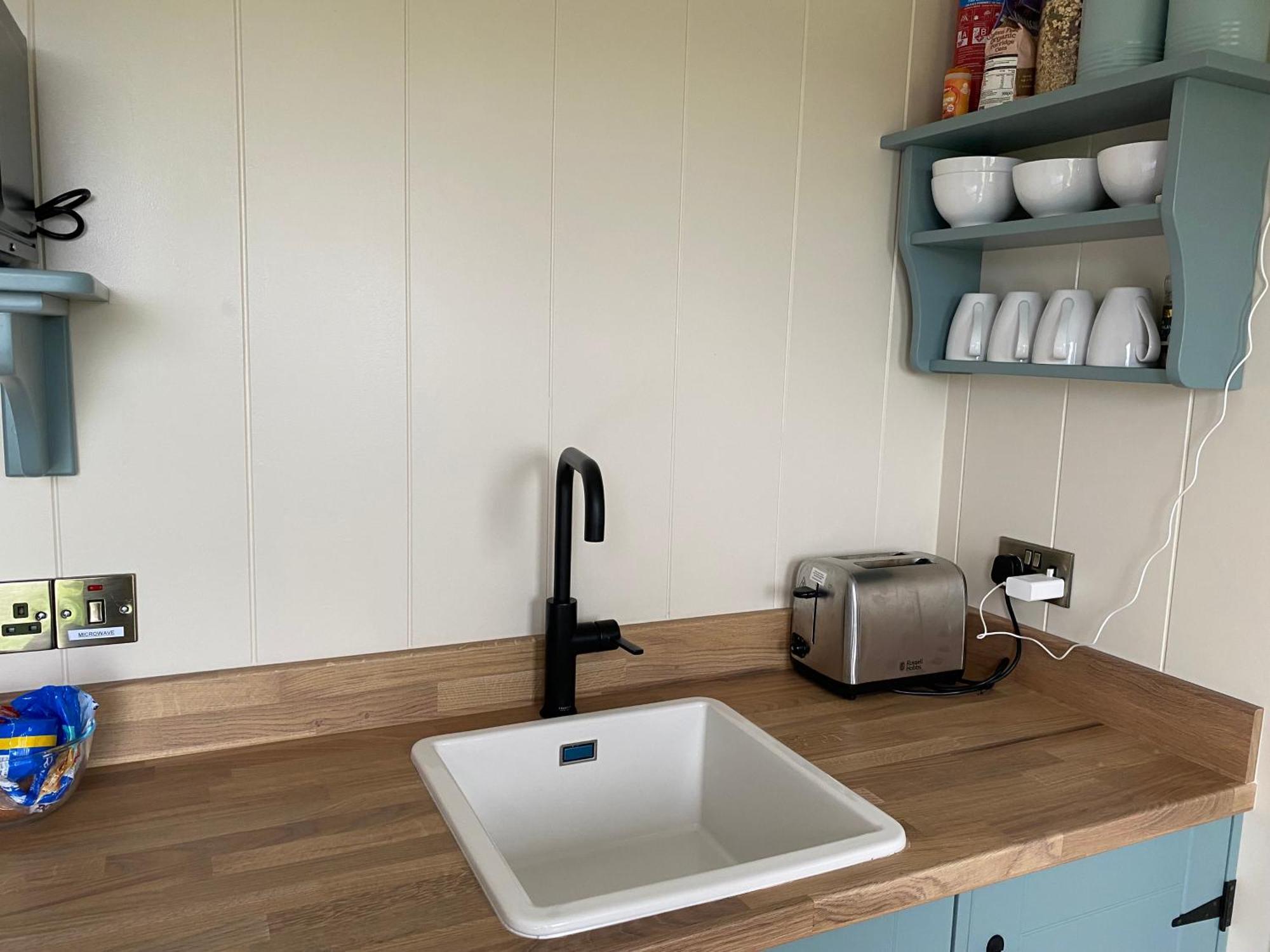 Burren Garden Glamping Hut Villa Boston Eksteriør bilde
